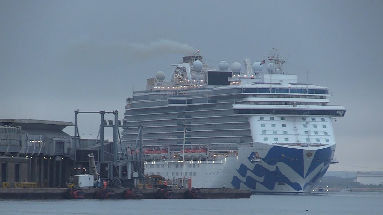MAJESTIC PRINCES DEBUT IN SOUTHAMPTON PLUS ARRIVAL OF NORWEGIAN DAWN QM2 & BRITANNIA18/07/25