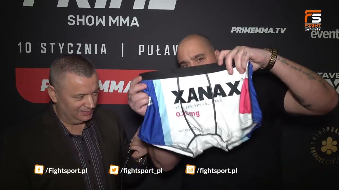 ŻUROM OSTRO! PAPIERY NA ST&Oacute;Ł! KAZIK TO POMAWIACZ! DAŁEM MU W PYSK!  ANDRZEJ ŻU*OMSKI