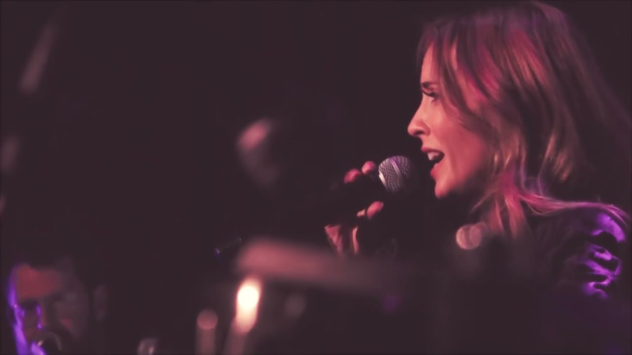 I Surrender Live cover by Catherine Pearson as Celine of Passion Celine Spectacle