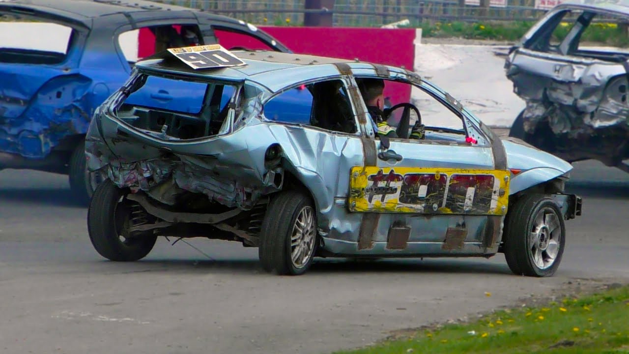 Caravan Carnage ~ Street Bangers, Junior Bangers & Caravan Racing @ Buxton Raceway