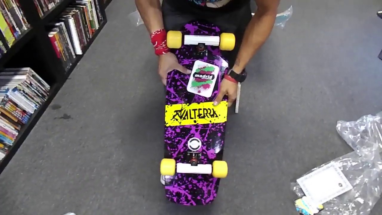 Back to the Future Marty McFly Replica Skateboard by Madrid Unboxing and Review