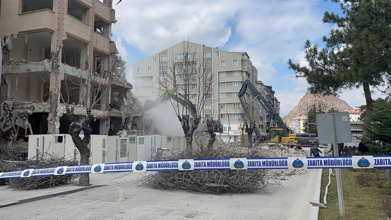 Toz Duman Vatandaşı İsyan Ettiriyor