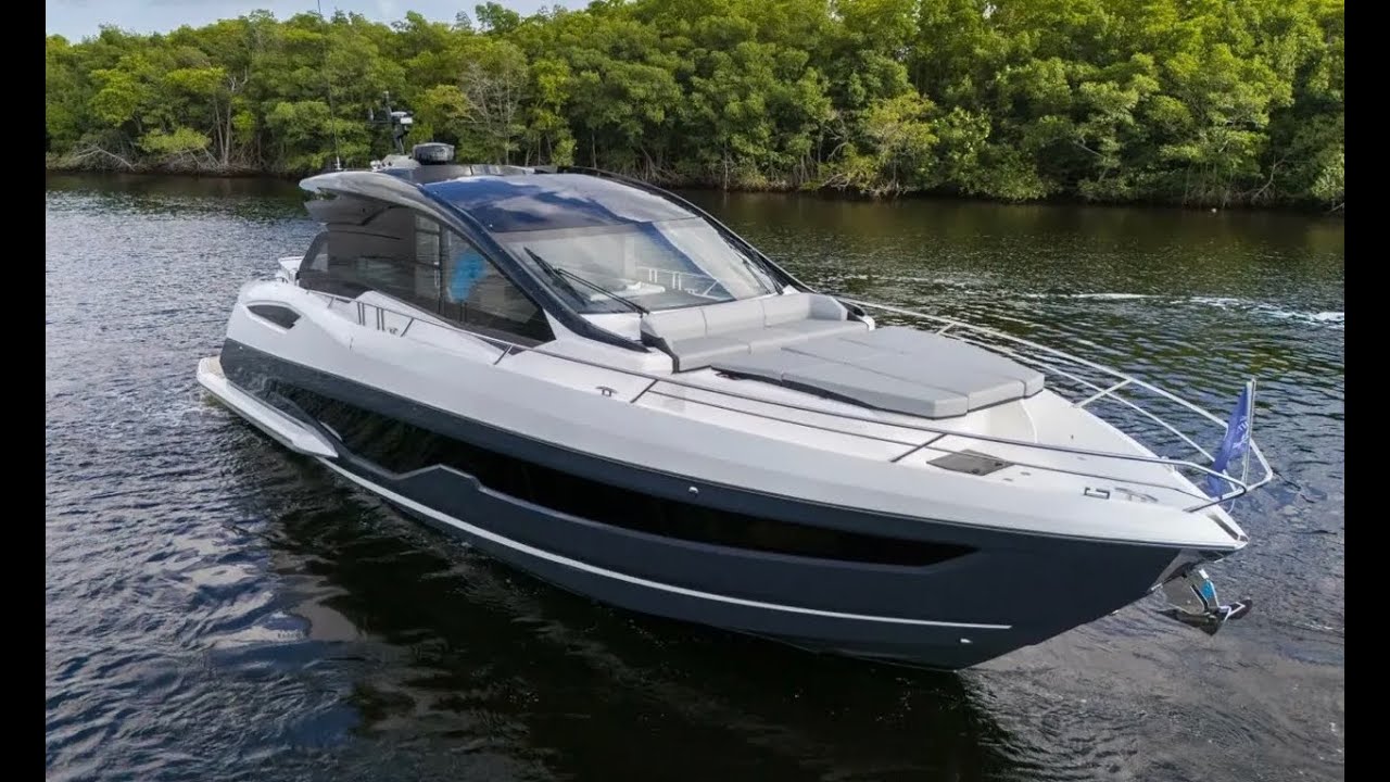 Exclusive View: Sunseeker 55 Predator (NEW MODEL)