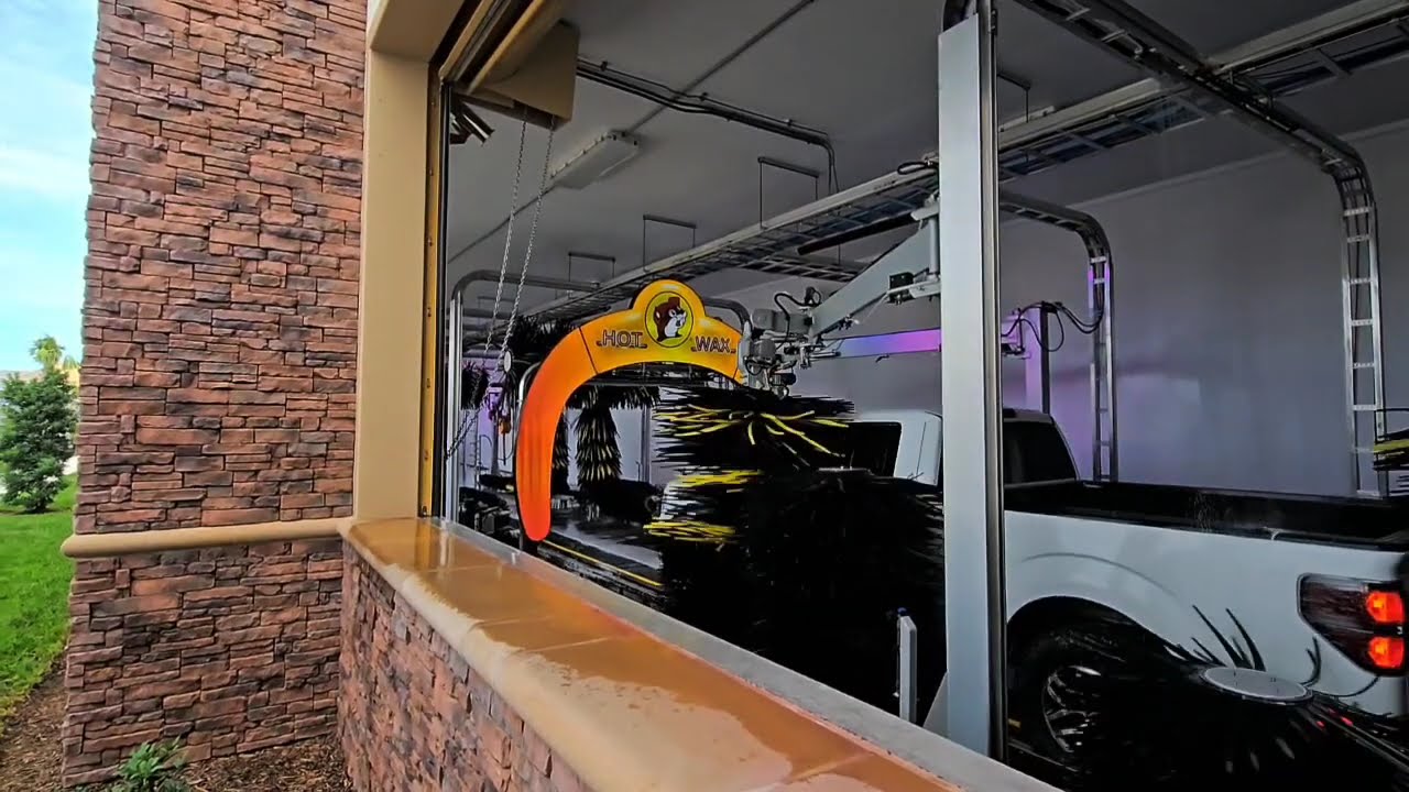 Buc-ee's Car Wash - Daytona Beach, FL