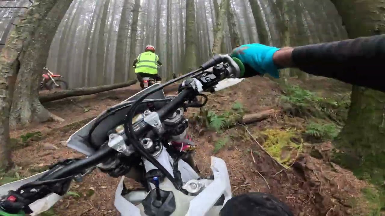 BLASTING AROUND WELSH WOODLAND WITH @Britsenduro