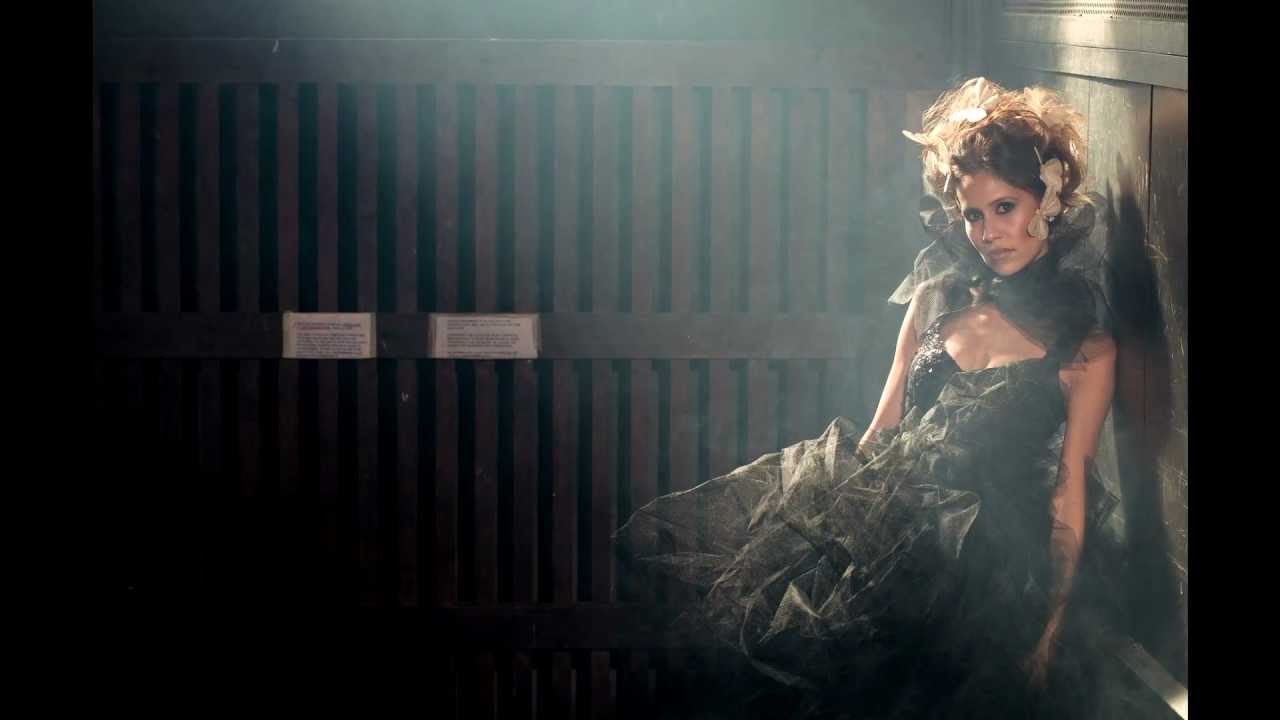 Bambi Cantrell Overpowers the Sun with Profoto D1 Monolight