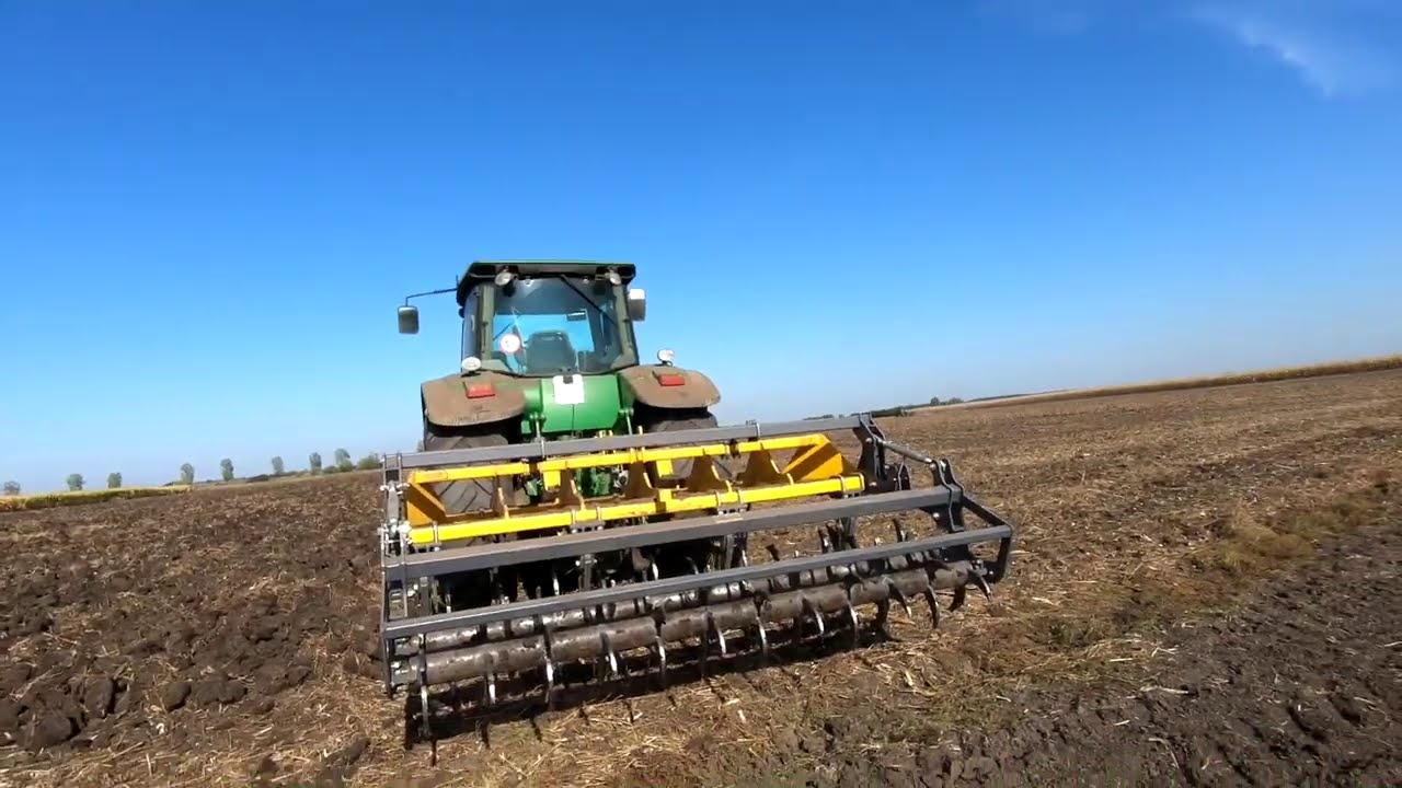 Traktoros Vlog - (ÚJ CÉG)JOHN DEERE 8230+Dondi Középmély lazító