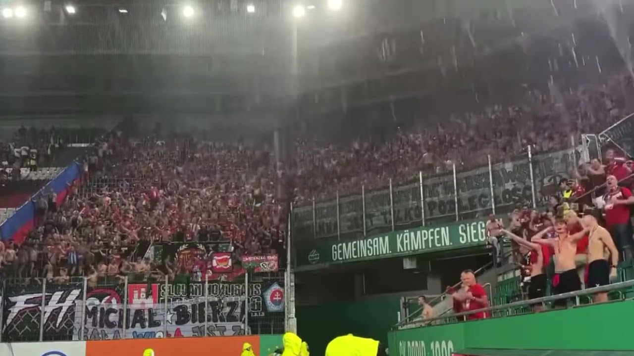 Kibice Wisły Krak&oacute;w w Wiedniu (01.08.2024)