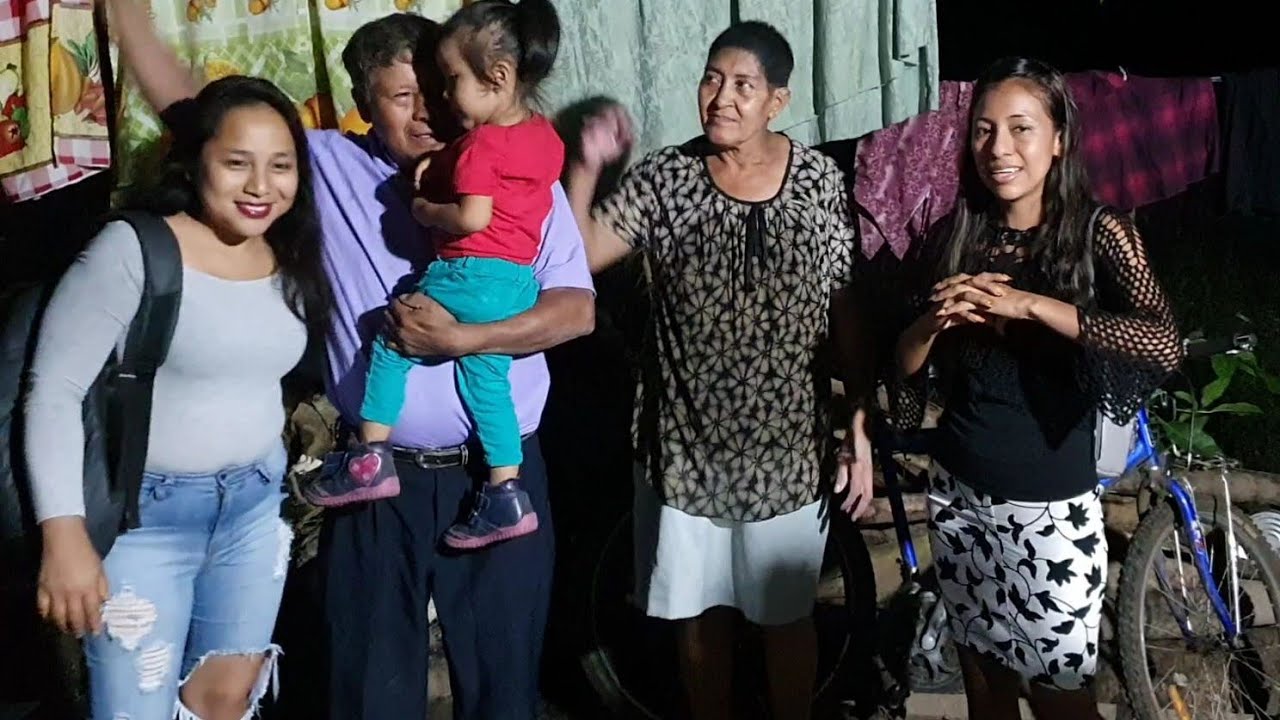 Romario Y Su Esposa Le Regalaron 2 Camas A Su Suegros|Dia Antes De Cumpleaños Del Suegro