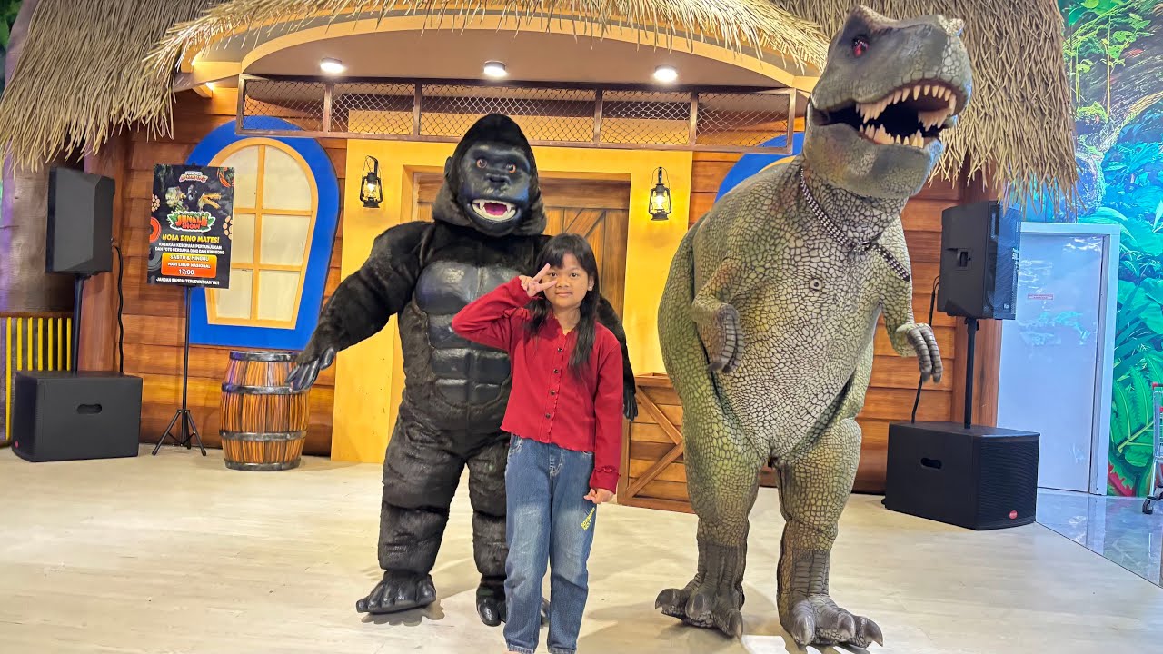 Ngajak kaka aqilla & ade arsylla nonton jungle snow di ITC Cempaka mas #junglesnow #fyp #funworld 
