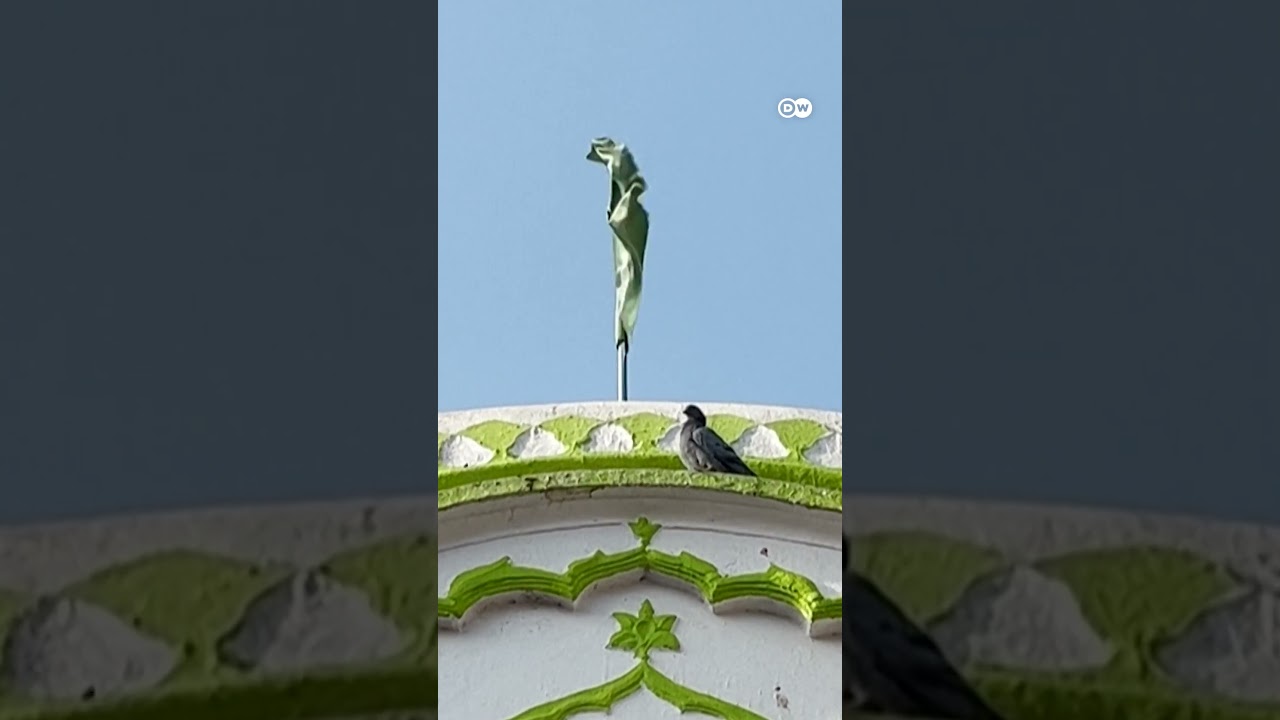 यहां दफन है औरंगजेब, सादगी के साथ [Aurangzeb&rsquo;s Tomb: A Symbol of Simplicity, a Site of Controversy]