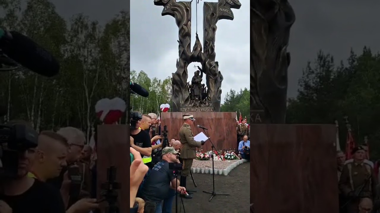 Uroczystość odsłonięcia pomnika 