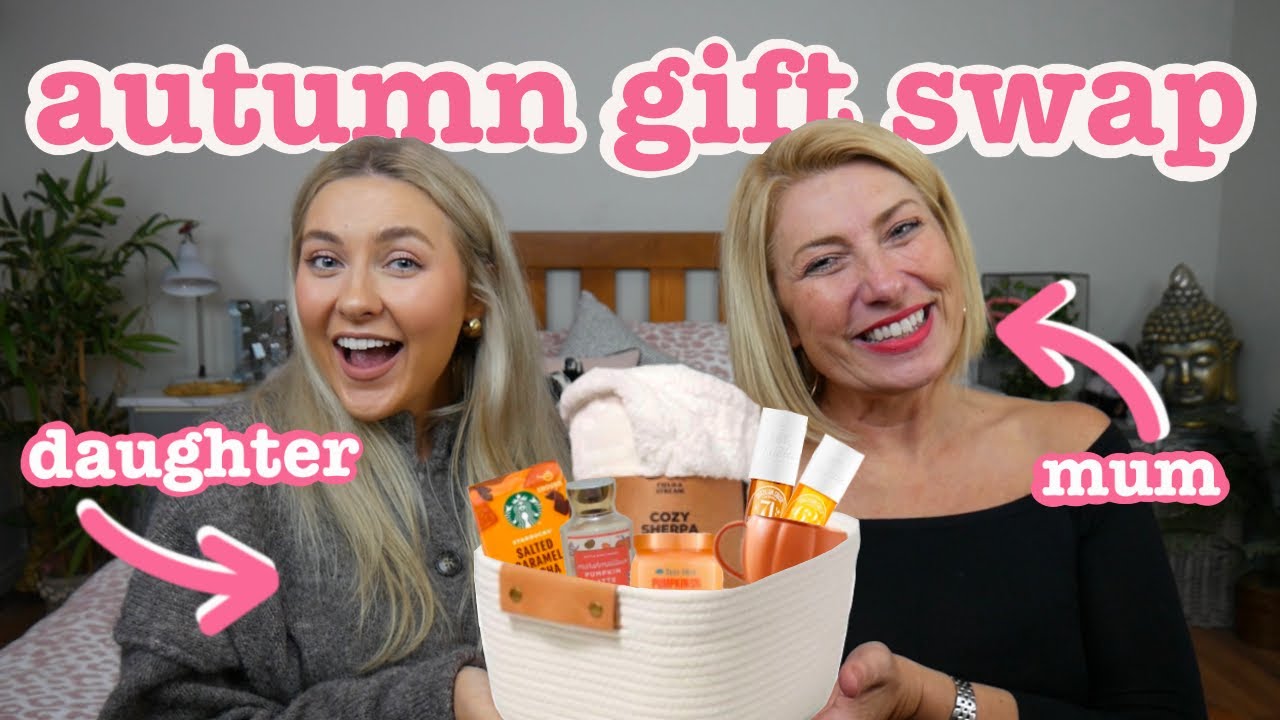 BOO BASKET GIFT SWAP!! autumn / halloween gift exchange MUM VS DAUGHTER!!