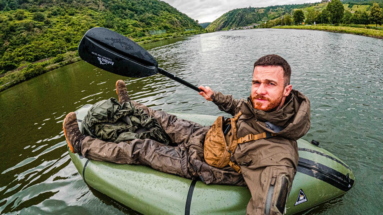 Alleine mit Packraft auf Fluss-Tour & Übernachtung auf Insel (Survival Squad Gear)
