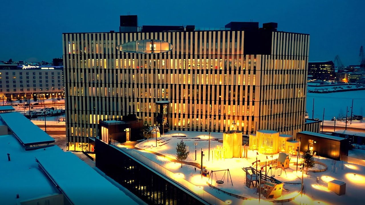 Supercellin toimisto Jätkäsaaren Wood City -puukorttelissa | SRV