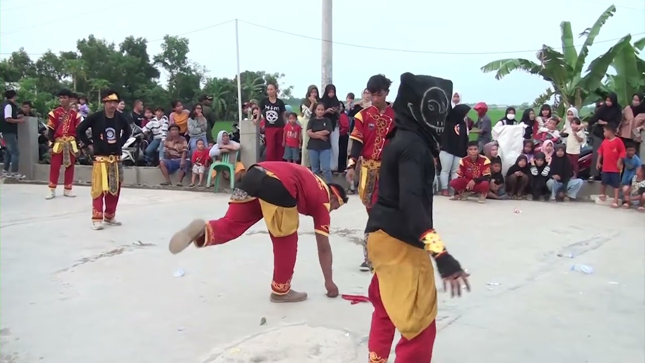 Atraksi Tutup Mata - Singa dangdut 