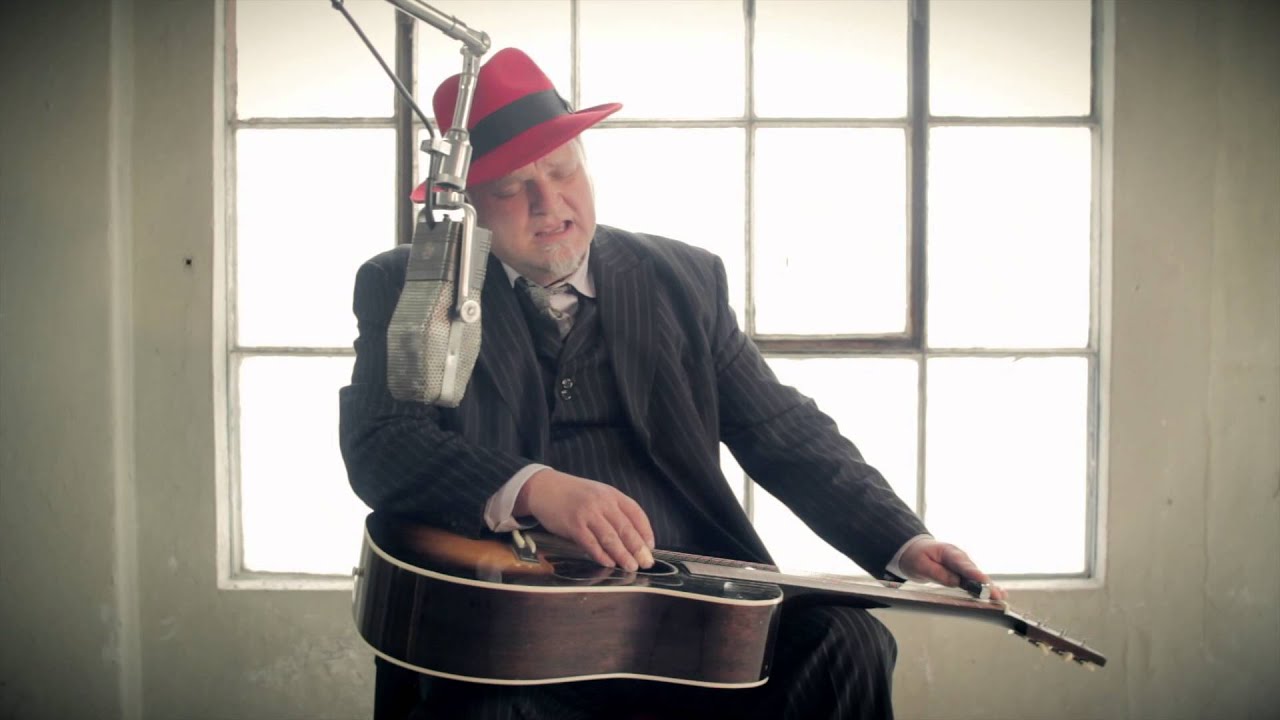 Knut Reiersrud performing Robert Johnson's From Four Until Late