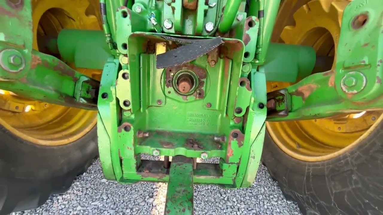 JOHN DEERE 7920 For Sale