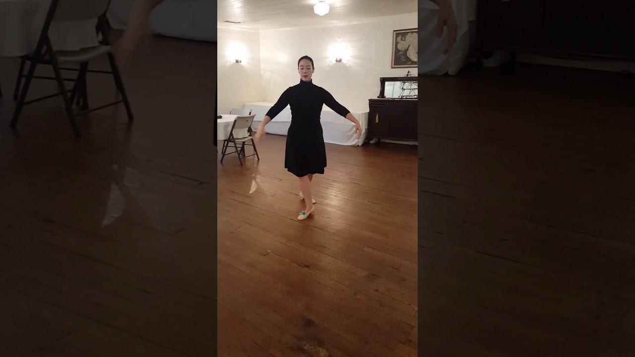 Baroque dance arms tutorial