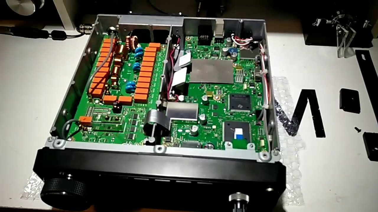 Abriendo de banda un ICOM IC-7300