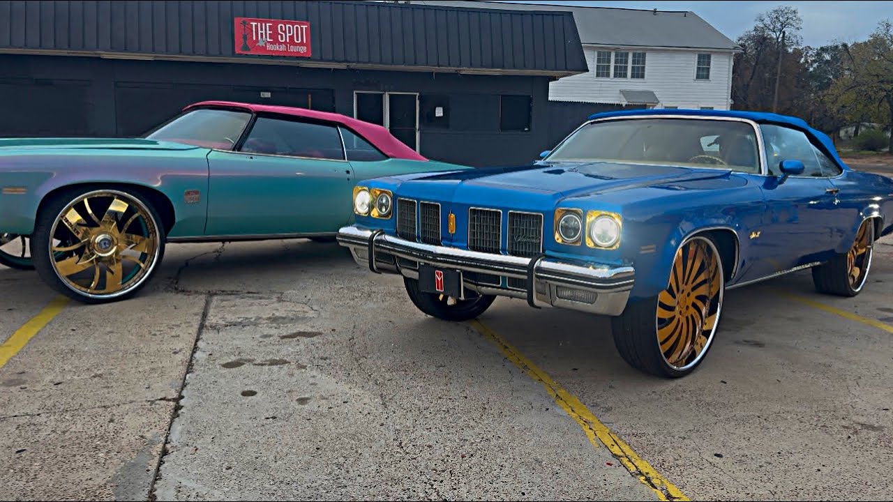 Back To Back Delta 88s Cut Up In Traffic 