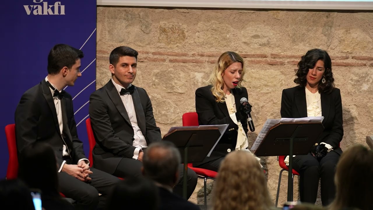 Bir pür-cefâ hoş dilberdir - İrem Şamlı Seymenoğlu