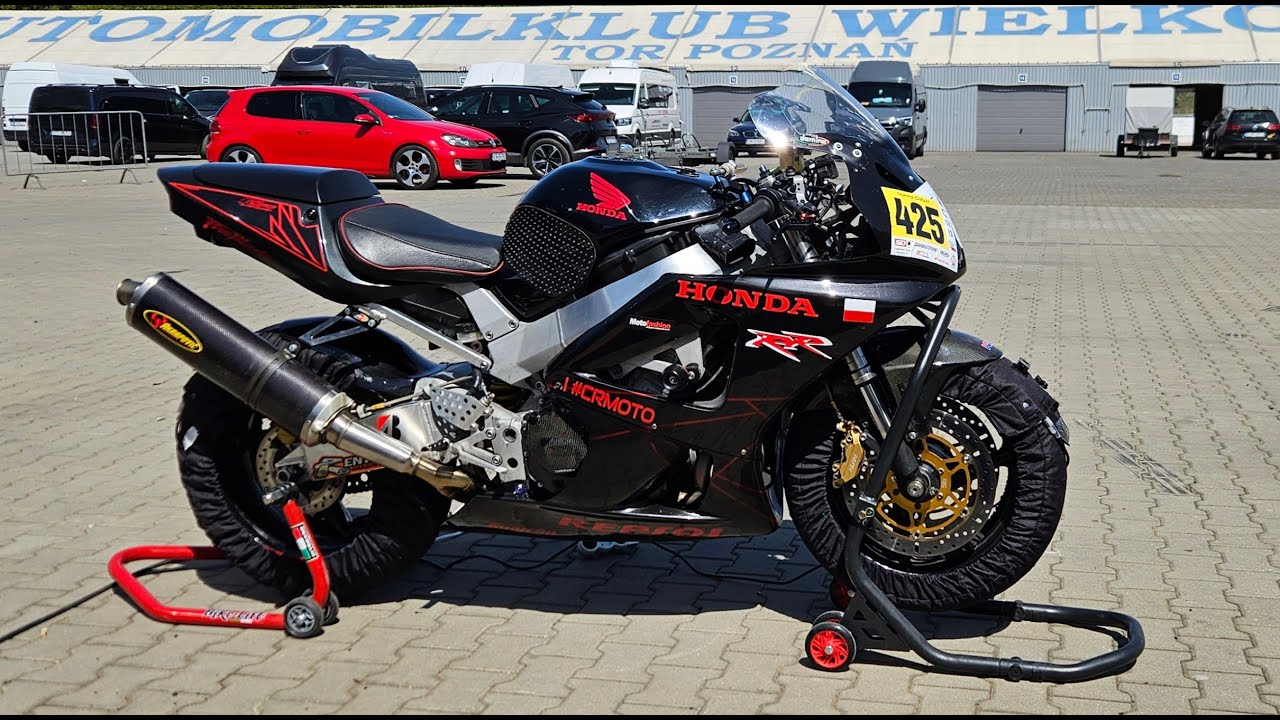 Honda CBR 929 Tor Poznan track day lap