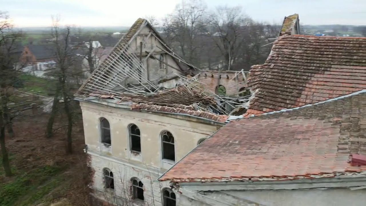 Pałac Modlibowskich - Kromolice. Widok z drona Mavic Mini.