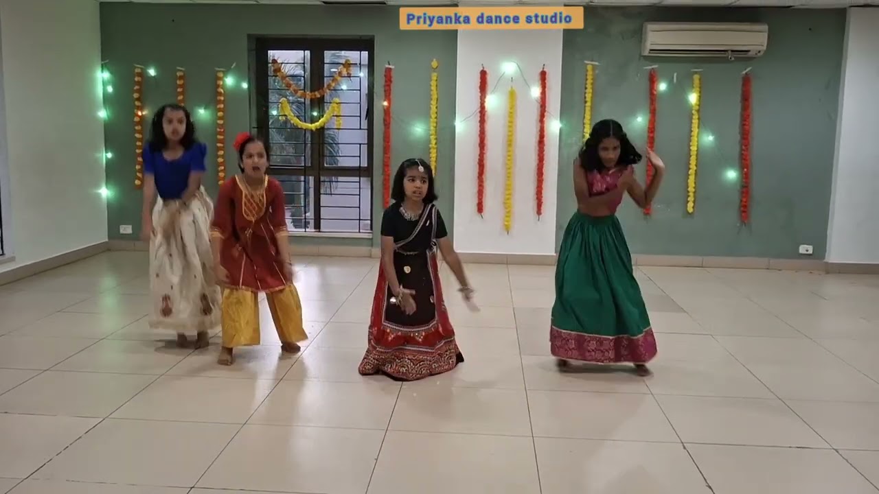 #garba #dandiya #navratri #dancevideo #kamriya #dholida