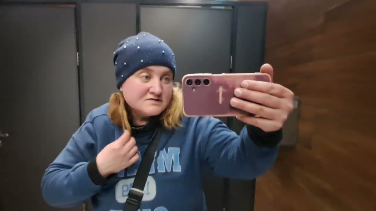 После рынка сюда.