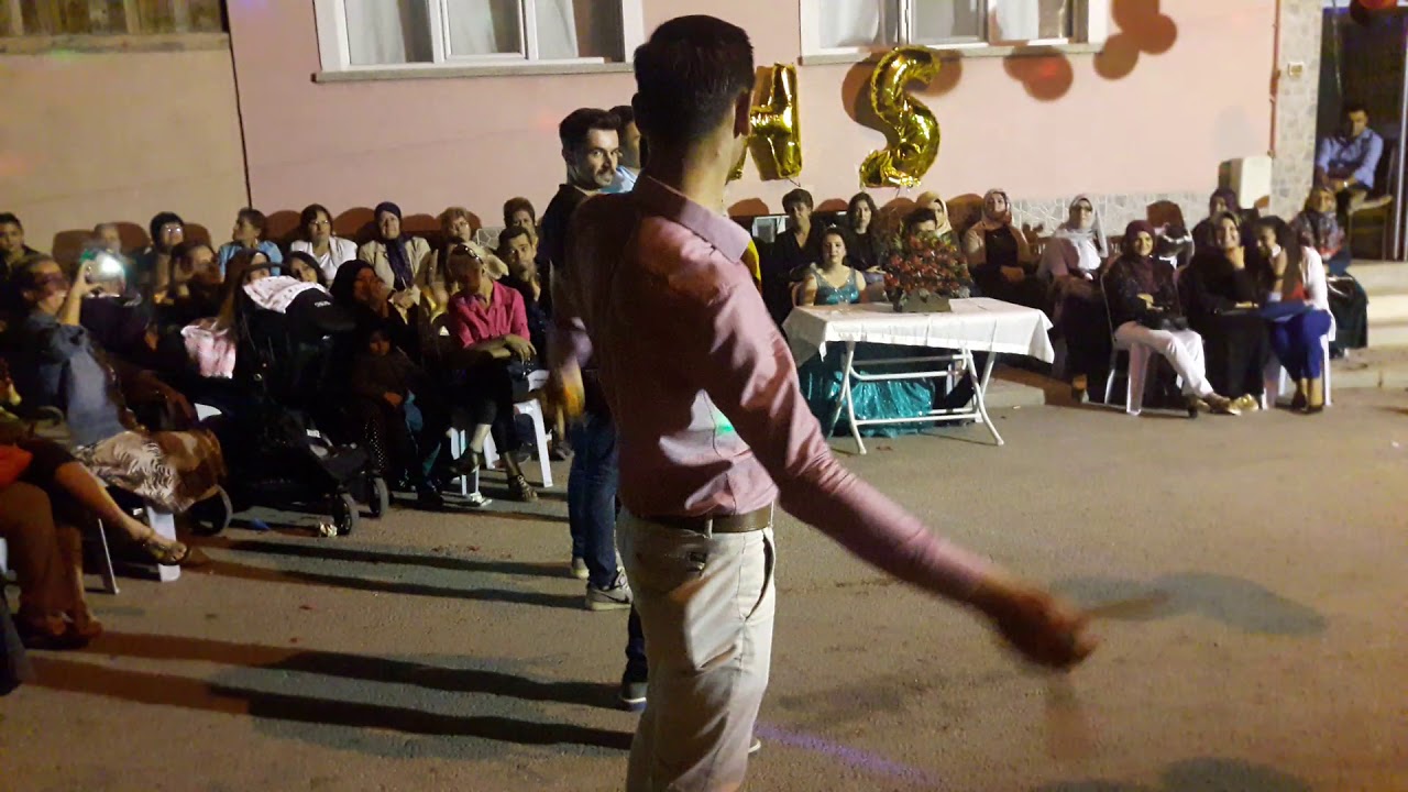 Eskişehir Eşenkara Köyü Gençleri / Zeybek