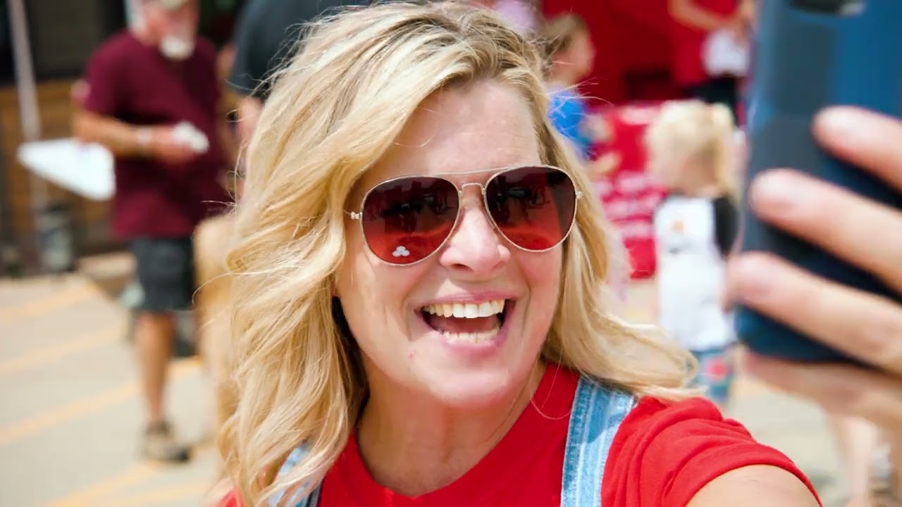 I AM a State Farm® Agent - Julie Cairns