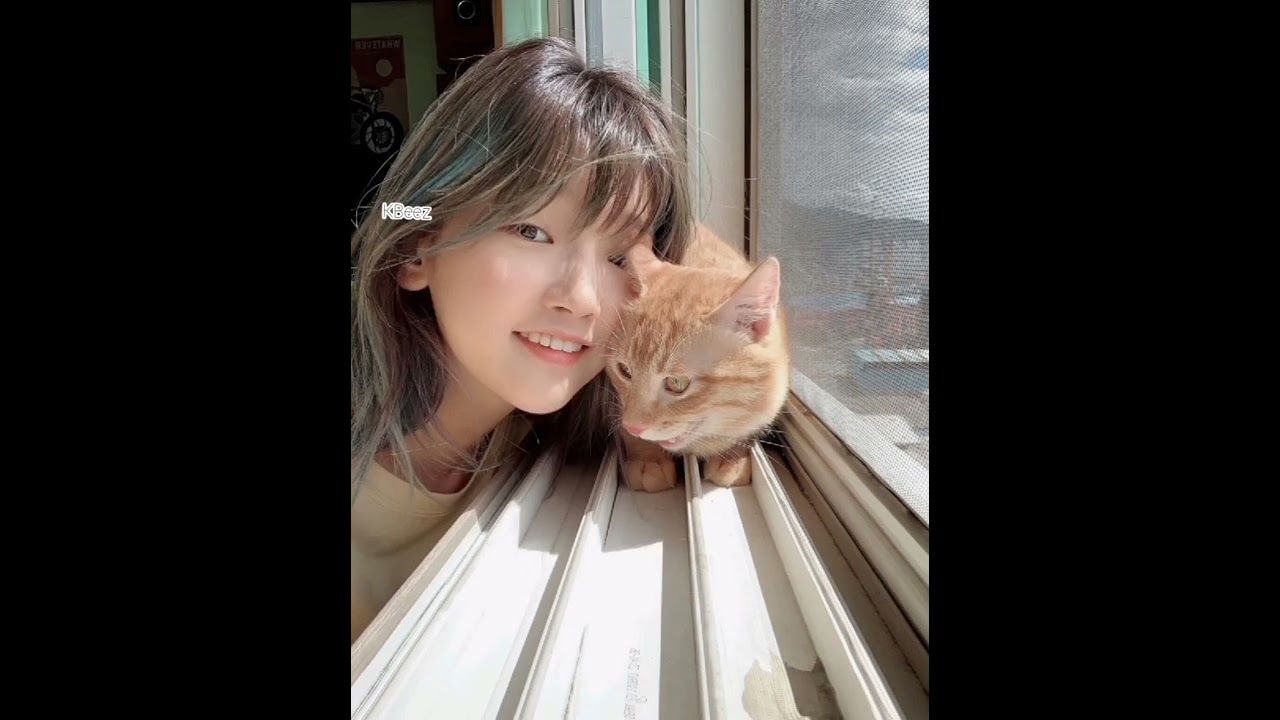 Park So Dam continues updating her social media while recovering from thyroid cancer surgery.