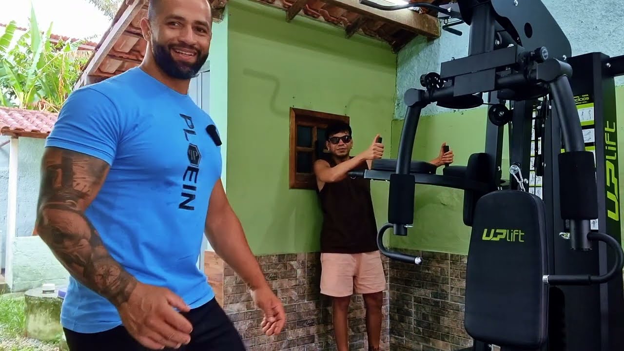 Musculação em Casa, Treinando Braços na Vektor Trio Squat, Estação de Musculação.