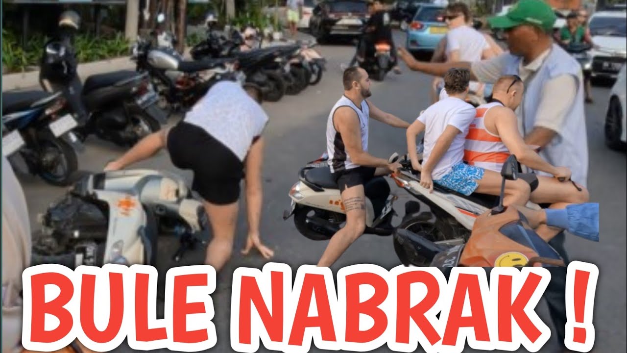 Bule Nabrak Temannya Sendiri, Masih Belajar Naik Motor