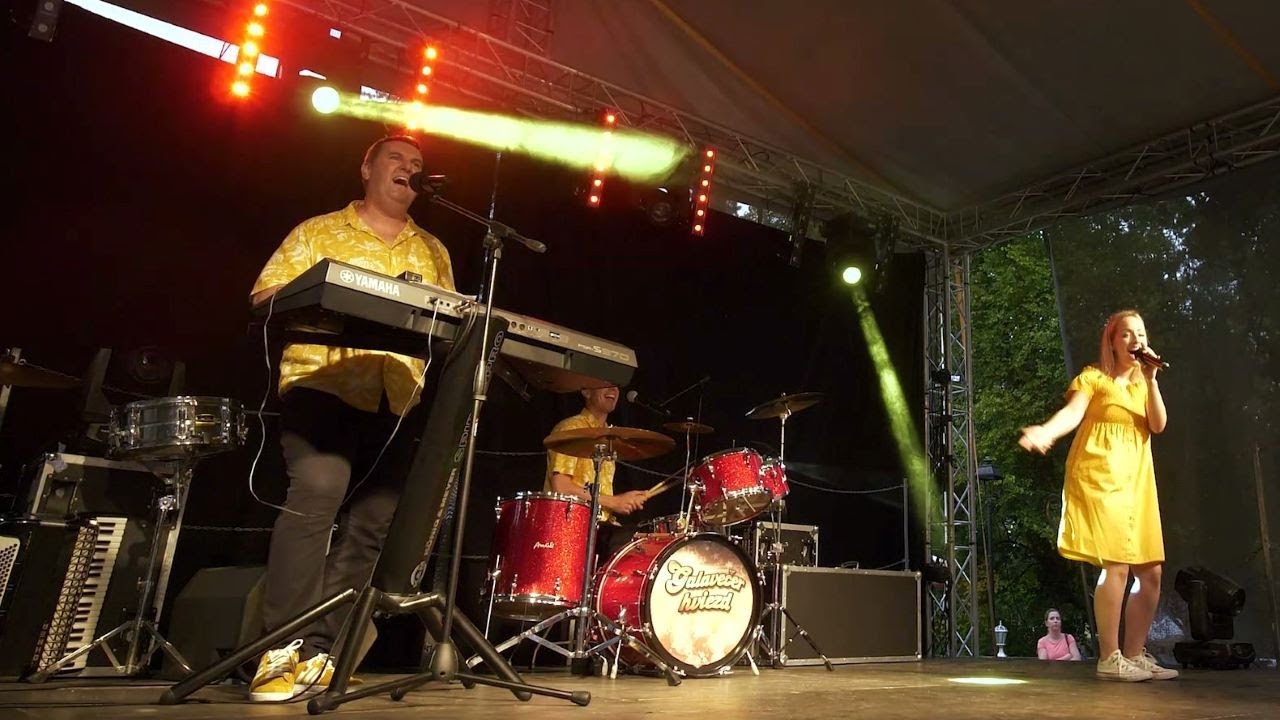Hudobná skupina AT BAND - Koukej, se mnou si píseň broukej (cover verzia)