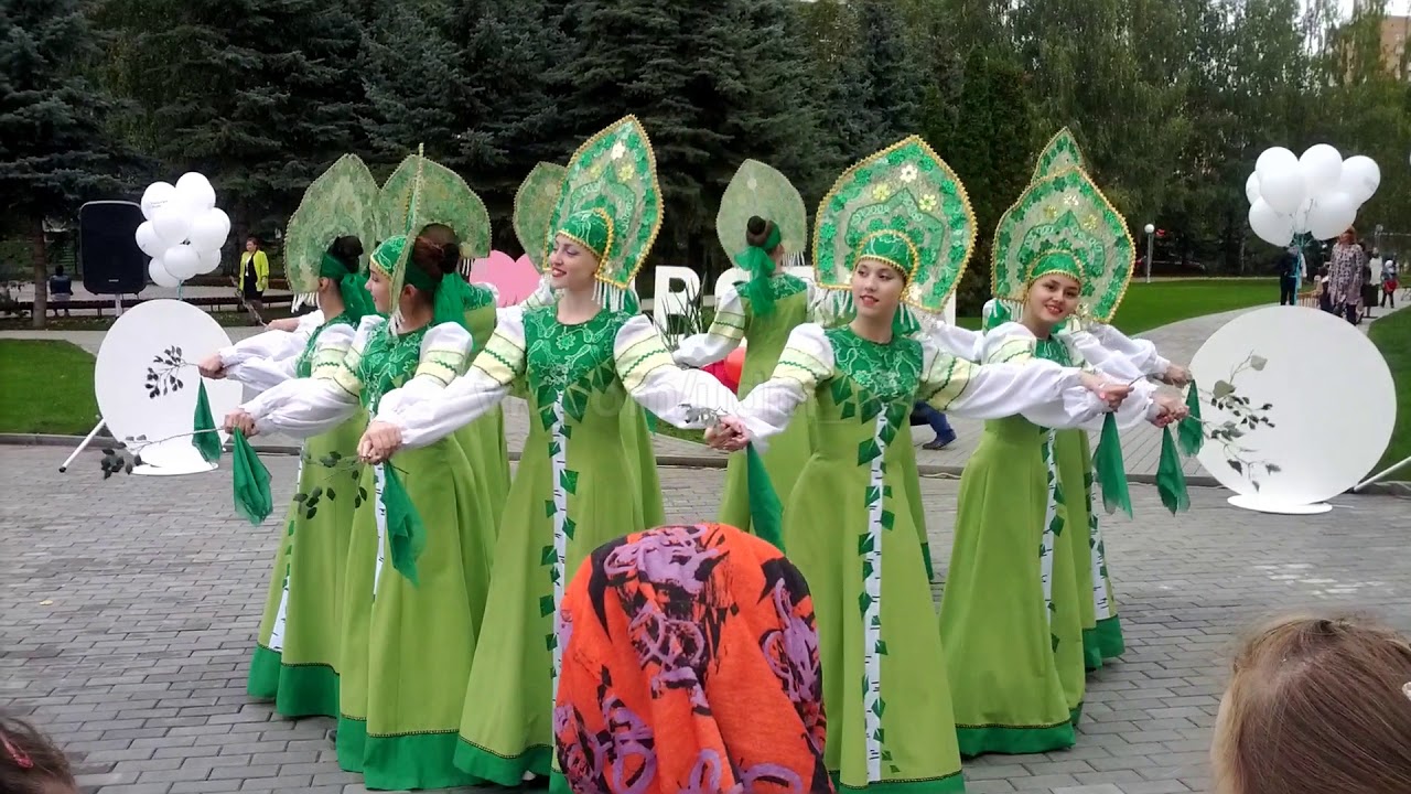Ансамбль Родничок - танец Березы (От Чего Так В России Берёзы Шумят?) Ижевск 20 сентября 2017