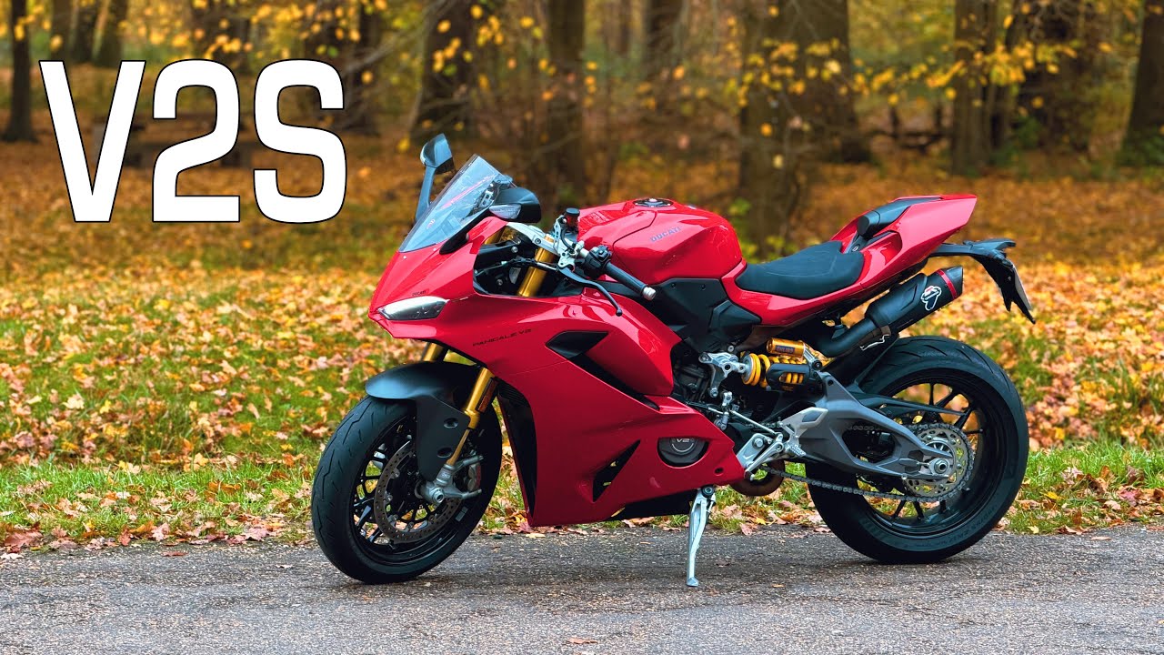 Essai Ducati Panigale V2S (pure sound inside)