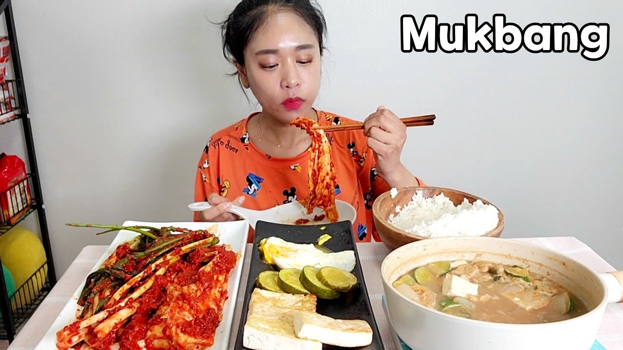 실비김치는 못참지~! 선화동 매운실비김치 실비파김치, 두부 호박 부침,청국장 먹방 Korean Food Spicy Kimchi Mukbang eating show