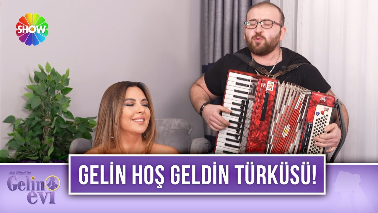 Misafirlerine akordeon sürprizi yaptı! | Gelin Evi 989. Bölüm