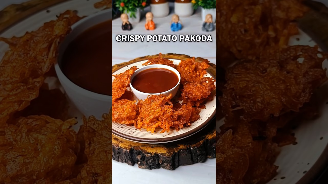 Crispy Aloo Pakora Recipe | Kurkure Crunch | Perfect Tea-Time Snack Idea #shorts