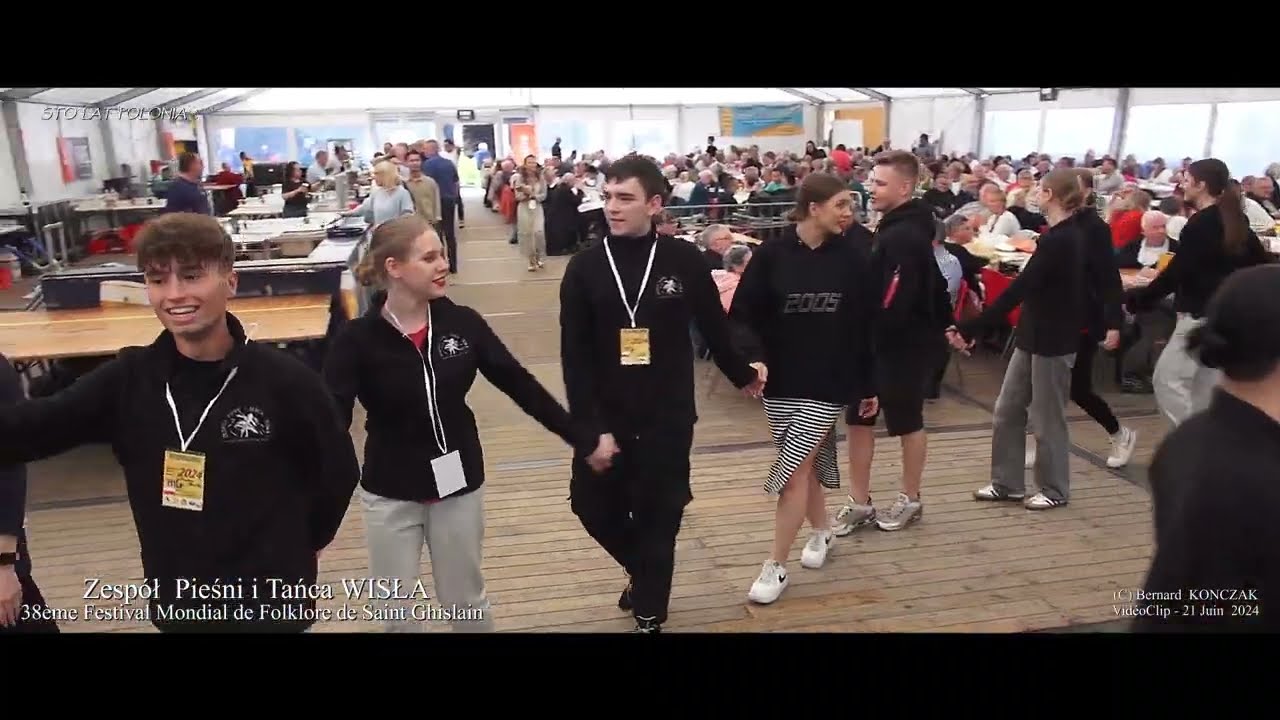 Spécial STO LAT POLONIA au FESTIFOLK 2024 - Ambiance repas polonais  animé par le groupe WISŁA (7)