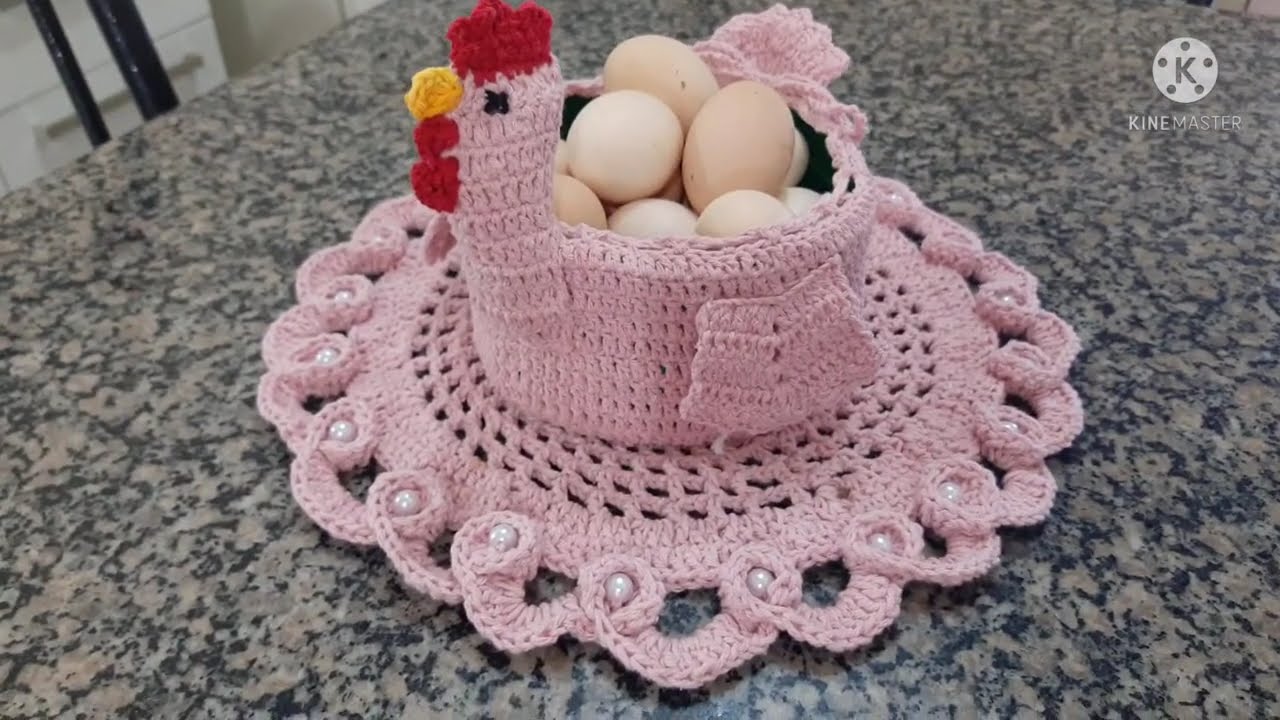 Galinha porta ovos ,com galão descartável e crochê ,vídeo aula