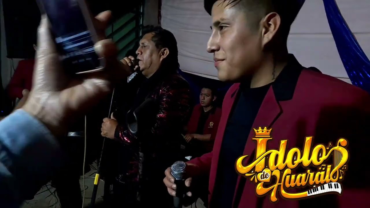 Los Idolos de Huaral- En Vivo