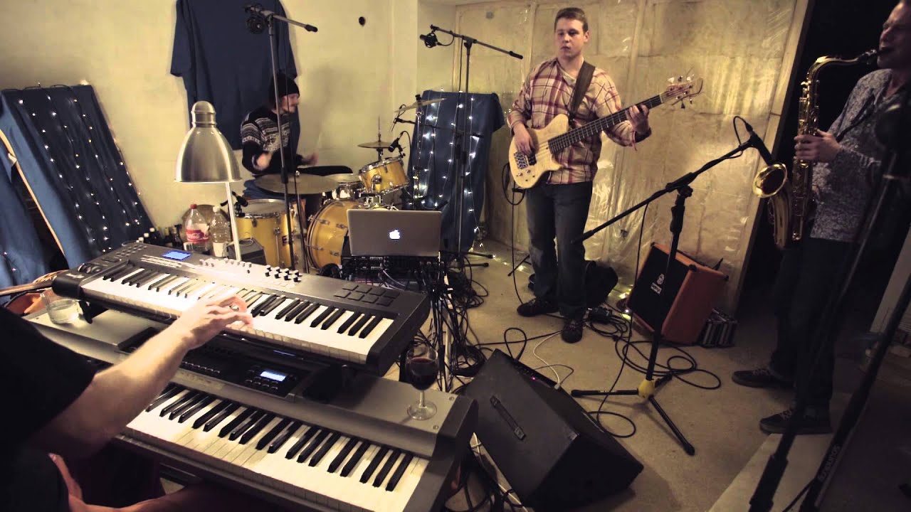 NoWayBack X-mas jam 2014 - Adelita (Robert Walter)