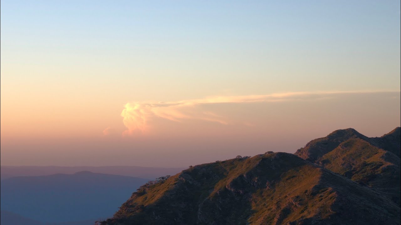 Hiking Mt Howitt, The Crosscut Saw and Mt Buggery