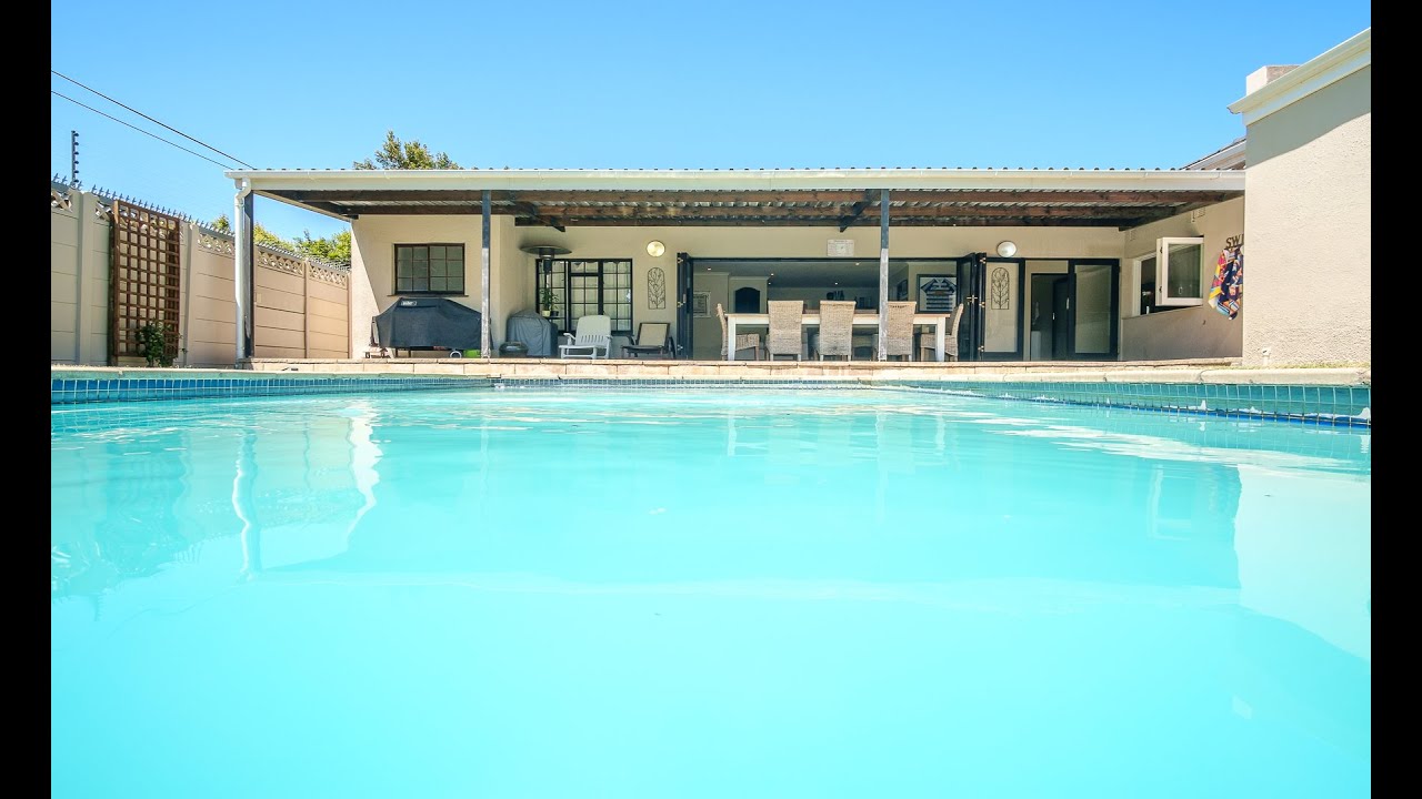 Rondebosch home walk through video for Lyndsay and Linda at KnightFrank Property Cape Town