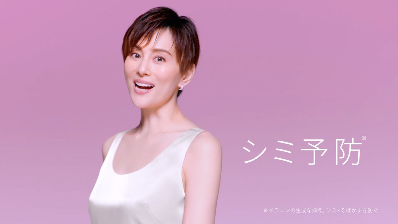 米倉涼子、美スタイル際立つ赤白のドレスで一人二役！　新CM『グレイス ワンW　シワ改善とシミ予防＊』篇