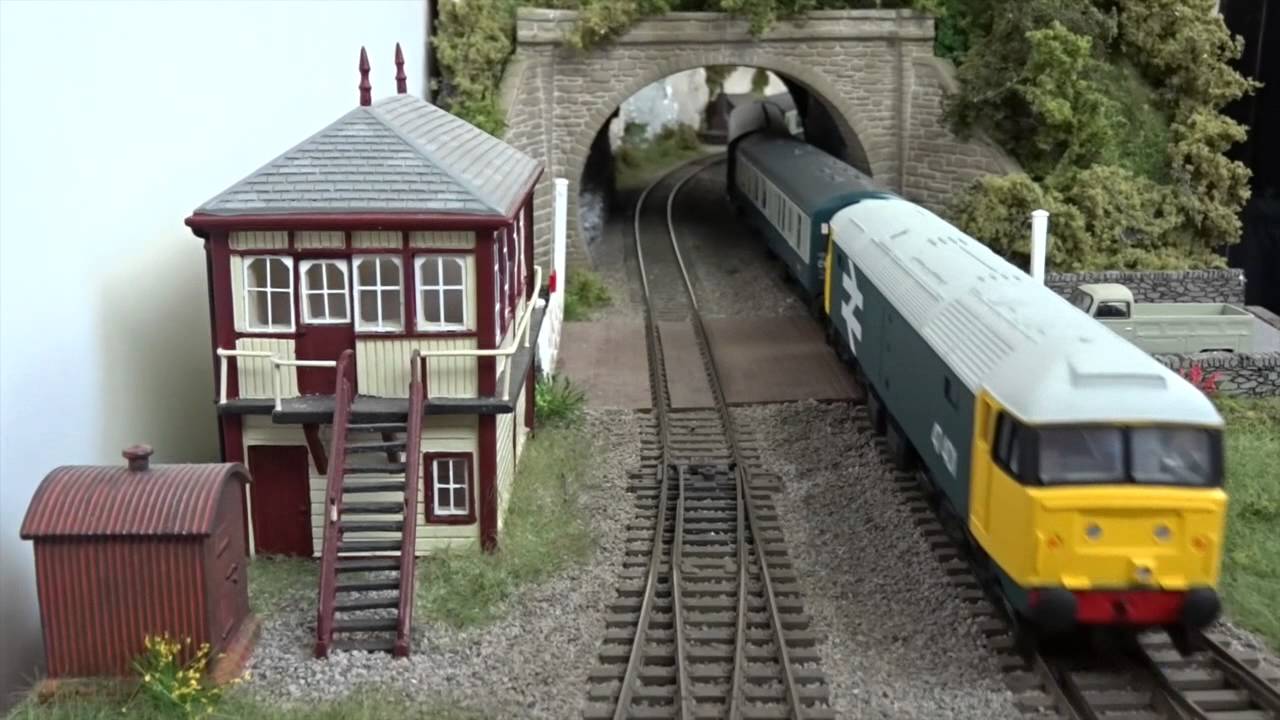 Hornby Twin Track Sound Class 47 - as featured in HM98