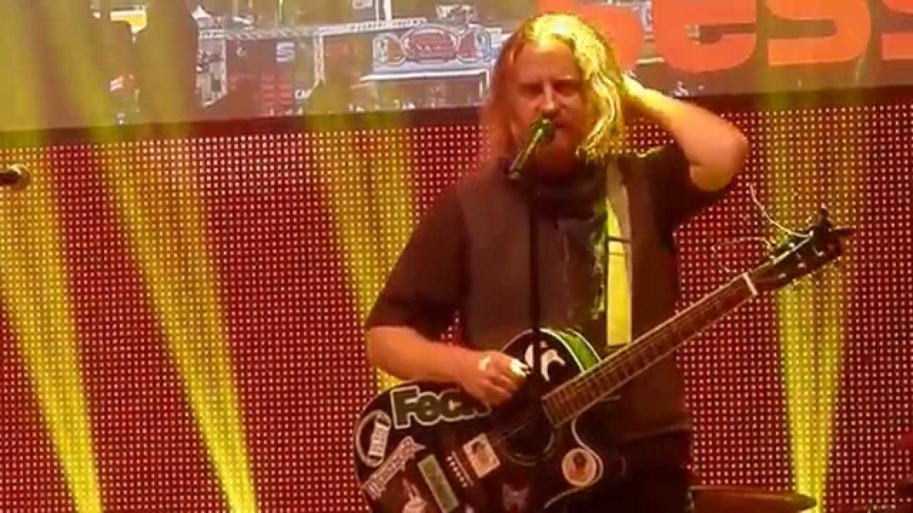 JP Kennedy- Ride On- Christy Moore- Live at Session Musik Stage- Heidelberg Kongresshall, DE